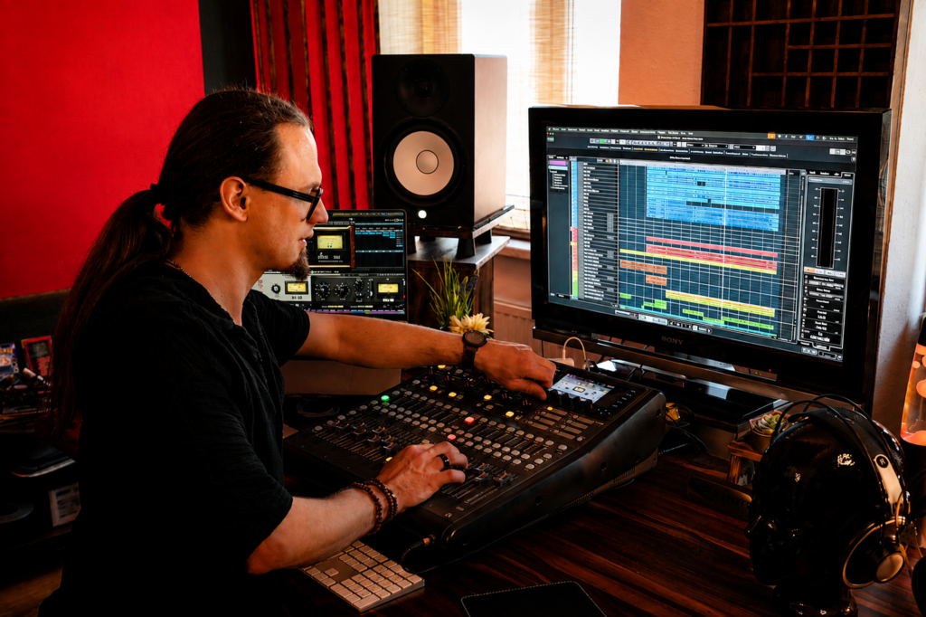 Zeus Sound bei einer Studio Musik Produktion im Tonstudio in Schwerin